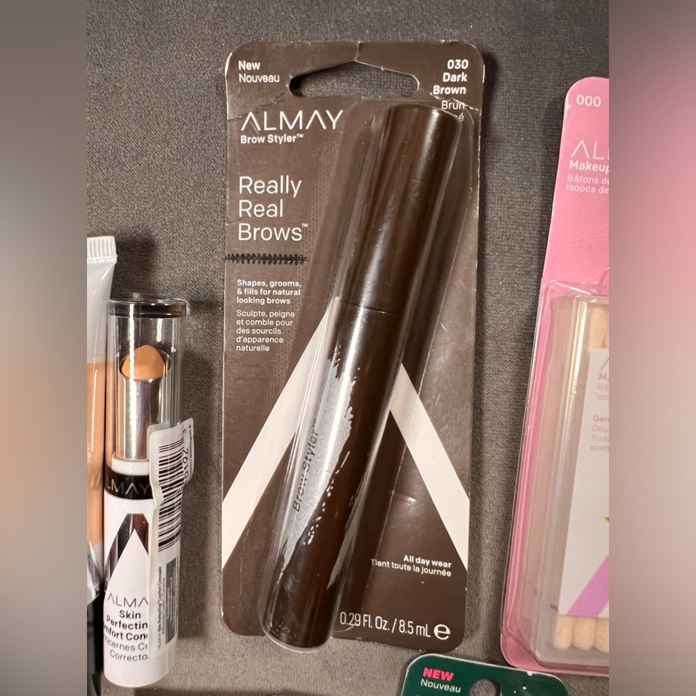 Almay Bundle - Picture 3 of 5